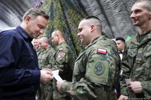 Para Prezydencka z wizytą u polskich żolnierzy na Sycylii