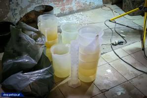 [VIDEO] Dwa laboratoria zlikwidowane, chemik zatrzymany