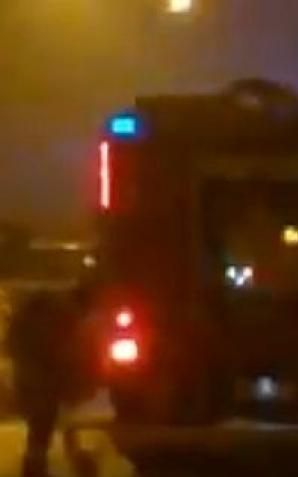 [VIDEO] Oblał żonę perfumami i podpalił. Dorwała go Policja!