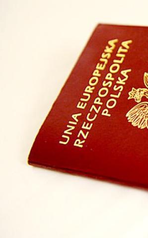 Paszporty: Konsul wydaje dwa rodzaje dokumentów paszportowych- paszporty i paszporty tymczasowe