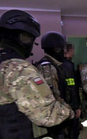 Akt oskarżenia w sprawie karuzeli podatkowej w obrocie metalami szlachetnymi