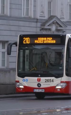 [VIDEO] Gdańsk rezygnuje ze spalinowych autobusów. Niższe wpływy z biletów i podatków nie ułatwiają planowania inwestycji