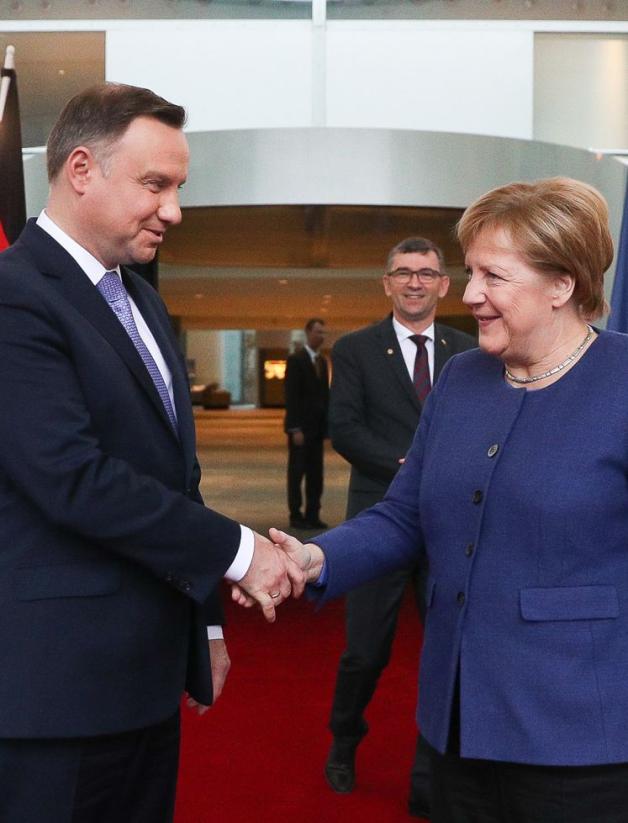 O konieczności zmian w Unii Europejskiej, obecności USA w Polsce i ustabilizowaniu Ukrainy Prezydent RP z Kanclerz Niemiec Angelą Merkel w Berlinie