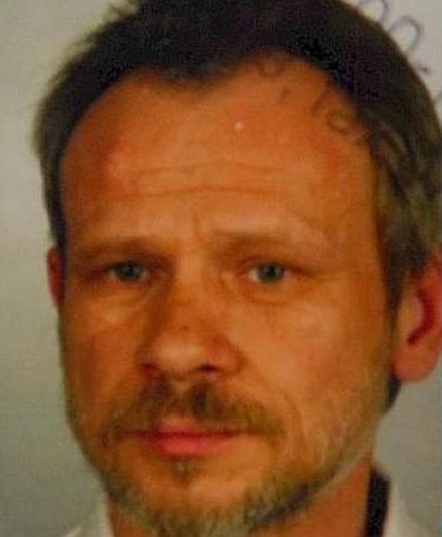 [VIDEO] Ekipa Rutkowskiego ujawniła sprawców morderstwa Zenona Kozłowskiego. Dziś rozpoczyna się 3-dniowy sąd nad mordercą i współsprawcami. Prezentujemy filmy operacyjne z akcji Rutkowskiego