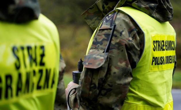 W podróży na Zachód mieli pecha obywateli Turcji, którzy pieszo przekroczyli granicę z Ukrainy. Mieli przy sobie fałszywe austriackie dowody osobiste