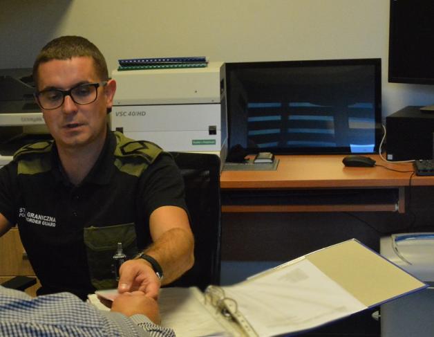 Leciał do Wielkiej Brytanii, z lotniska poleciał do aresztu