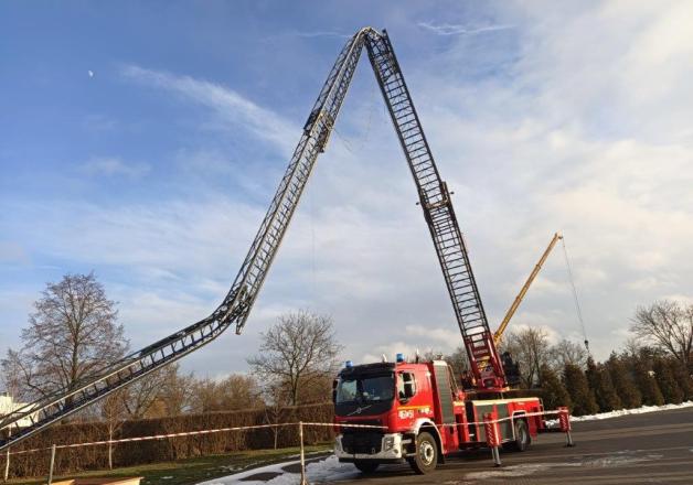 Nowa drabina austryjackiej firmy Rosenbauer złamała się podczas testowania